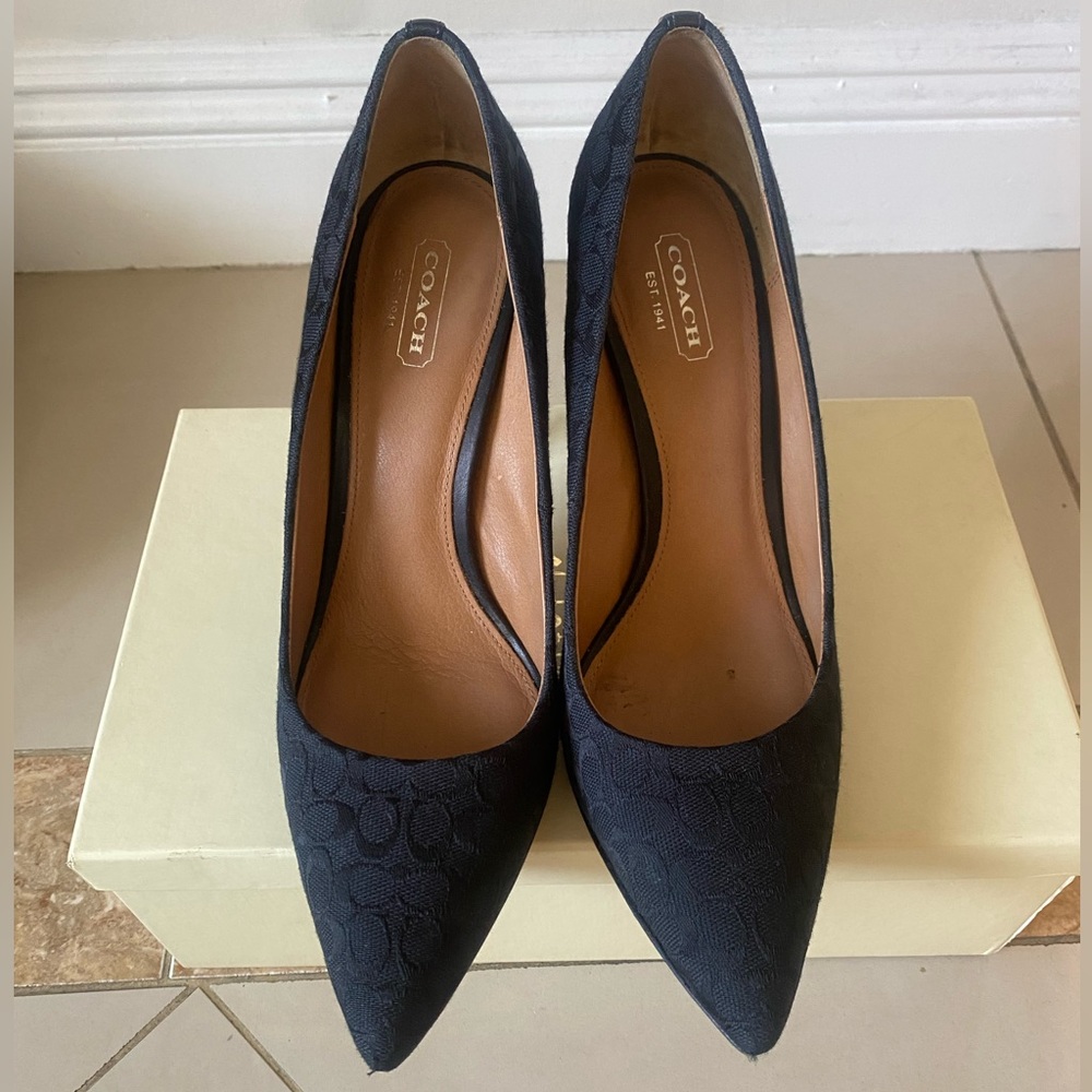 COACH Black Classic Pumps